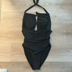 Black Plunge Front Halter Swimsuit NEW 🏷️